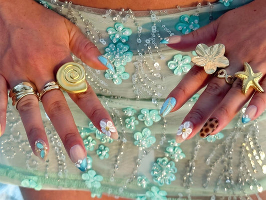 Press On Nails as a Gift: Why They Are the Perfect Present for Every Occasion